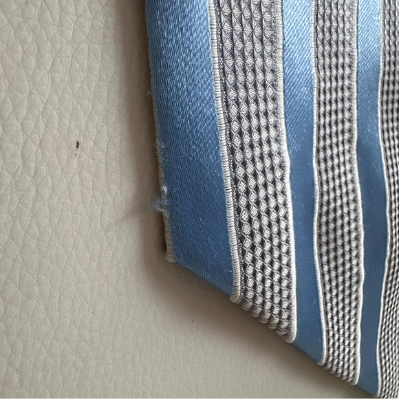 Louis Vuitton Silk Tie - Picture 11 of 14